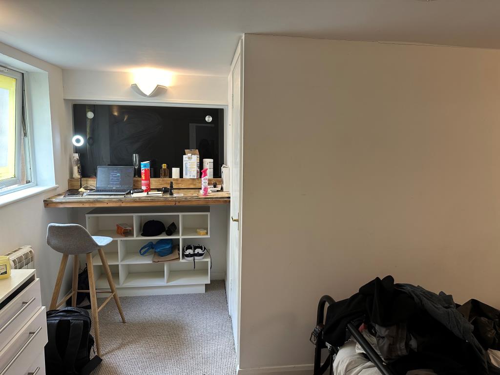 Lot: 39 - SEMI-DETACHED PROPERTY FOR INVESTMENT - Bedroom two